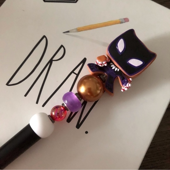 Marvel Gingerbread man handmade beaded pen: Black Panther - Picture 1 of 3